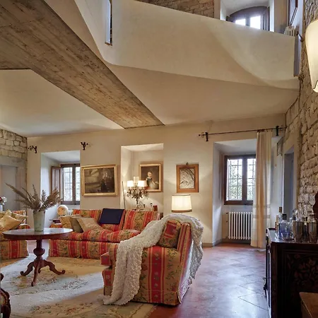 Villa San Niccolo A Olmeto, Torre E Chiesa Del Xiii Secolo *